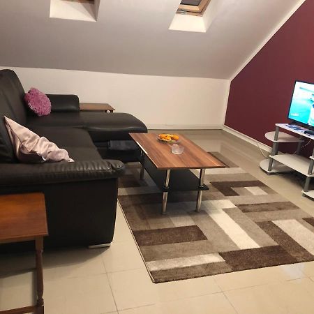 Misha,S Place Дуйсбург Екстериор снимка